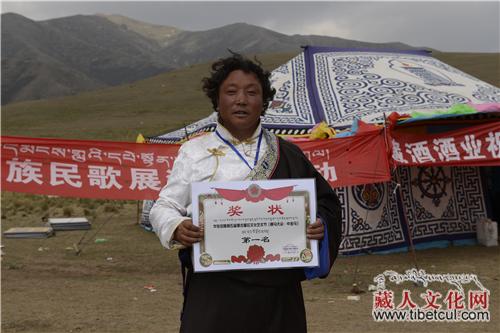 甘肃打柴沟镇多隆村举办第五届桑杰曼拉文化艺