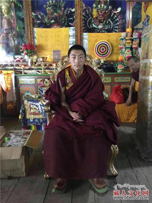 高考第一天,第七世贡唐仓拉卜楞寺立宗答辩盛况
