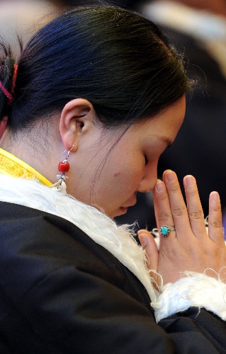 拉萨藏族妇女欢度"吉祥天母"节