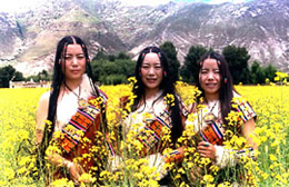 央姐玛<em>藏族三姐妹组合</em>-藏人文化网