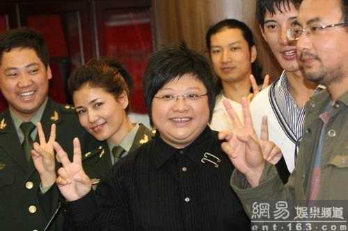 著名歌手韩红号召在京藏族及全社会为灾区捐款