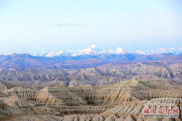 实拍：西藏自治区札达土林 迷人的日出