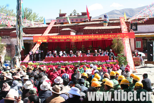 西藏昌珠寺文物保护维修工程开工