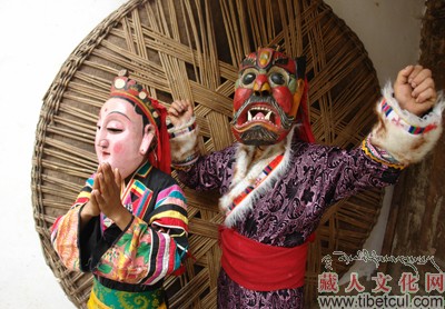 “池哥昼”再现白马藏族传统民俗