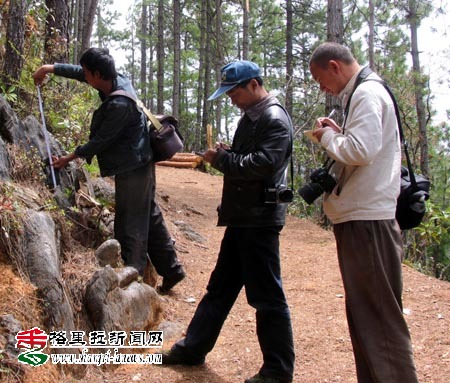 达摩祖师洞藏文石刻正得到保护