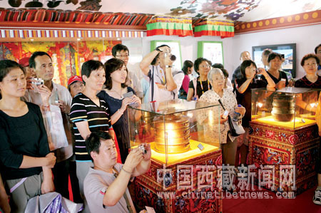 北京“西藏小屋”日接待游客超万人