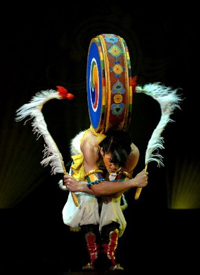 荷花奖舞蹈大赛藏族舞蹈受好评