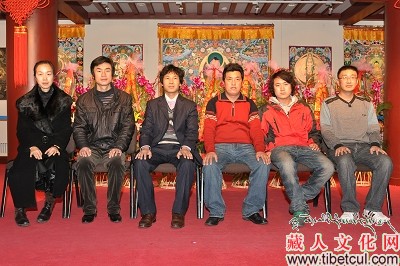 藏人文化发展促进会在上海复旦大学举办唐卡展_藏人文化网