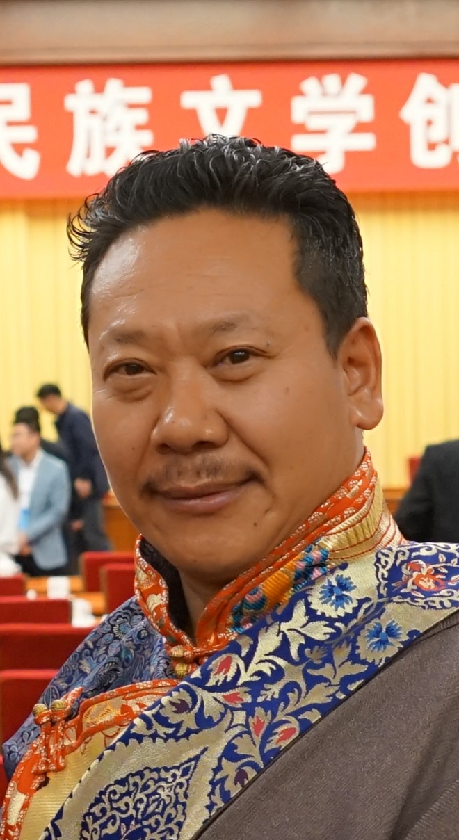 扎西才让.jpg