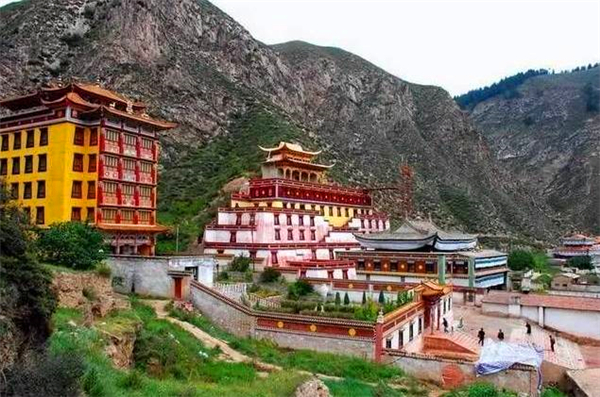 1589522731786679.jpg 9f46c8225a244e80a15396a4ca430fa0_th.jpg