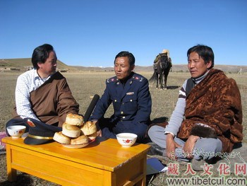 先巴扎西：藏语谈话类节目的开创人