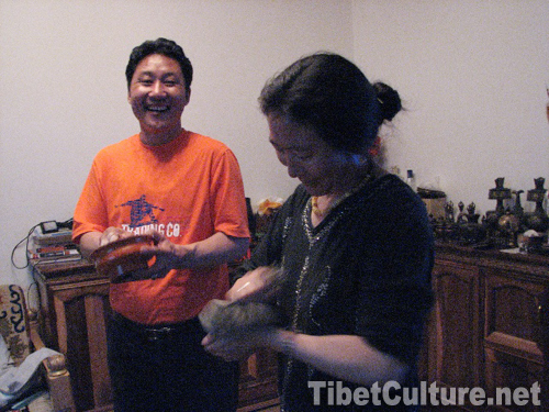 藏族古玩商彭措次仁的古玩家族