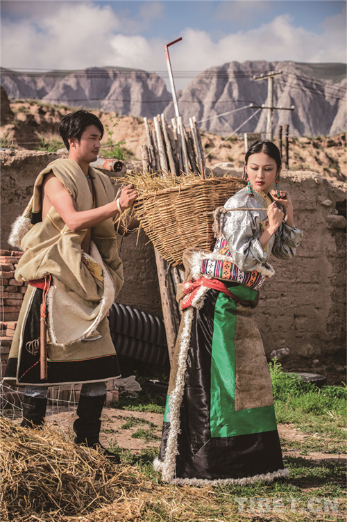 “百里不同装”：甘南藏族服饰之美