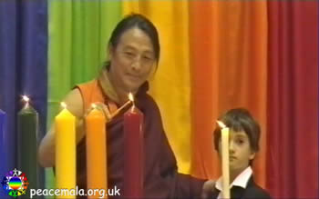 西藏苯教喇嘛在苯教展开慈善之行