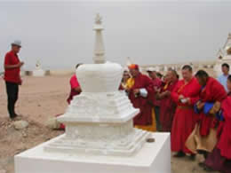 蒙古国举行佛塔开光仪式