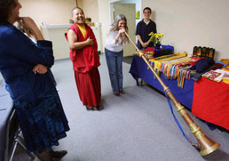 西藏僧人在美国举行喜金刚开释法会