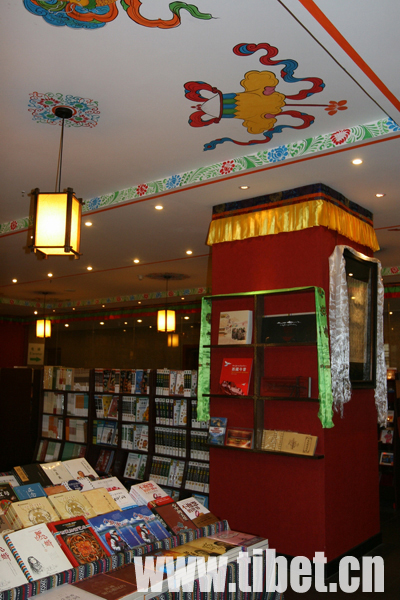 书店一角。