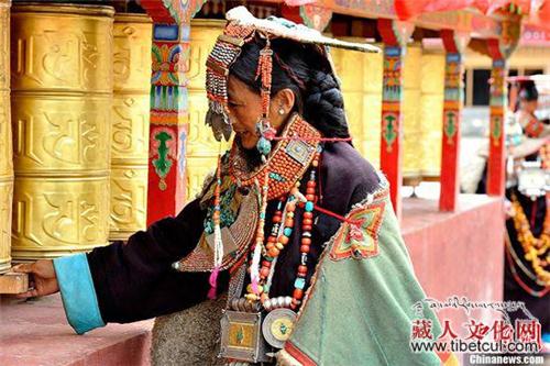 西藏“孔雀服饰”的前世今生