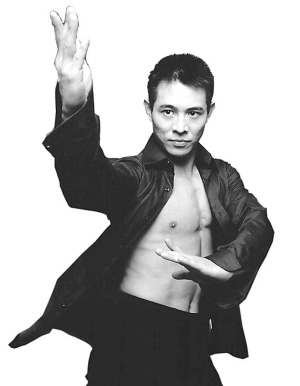 李连杰壹基金20万赈灾 与舟曲“一家人”(图)