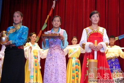 “感恩的心”主题晚会在川师大举行