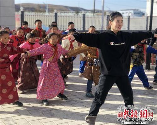 第二届“街舞艺术进藏区”公益活动在甘肃甘南启动