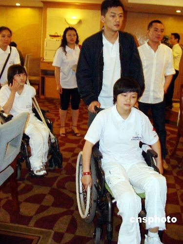 王菲夫妇月底赴藏救助兔唇患者