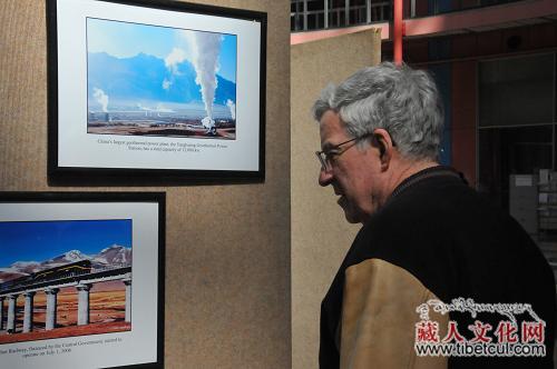 “今日西藏”图片展近日在美国芝加哥汤臣中心拉开帷幕