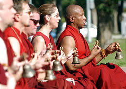 北美各地举行藏传佛教祈愿仪式