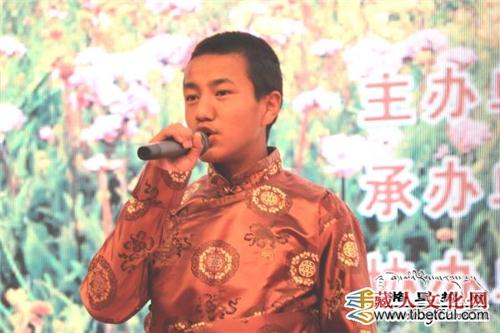 云南迪庆首届青少年非遗主题藏语演讲比赛举办