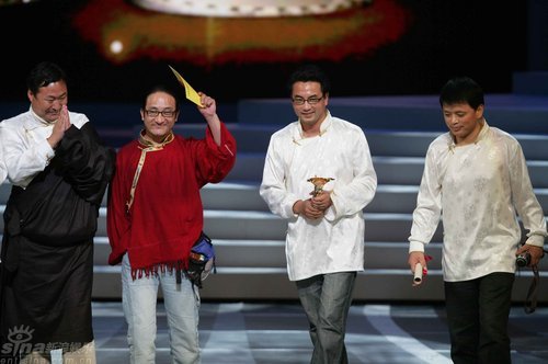 《寻找智美更登》上海国际电影节获评委会大奖