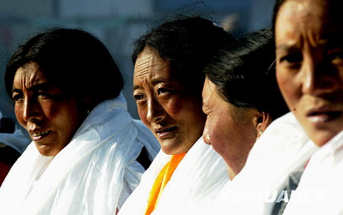 藏族信教群众纪念“佛陀重返人间”