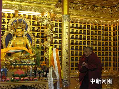 陕西省唯一藏传佛教寺院广仁寺举行祈福法会