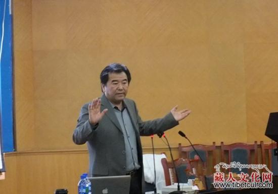 诺布旺丹博士受邀主讲青海省师范大学“藏学论坛”