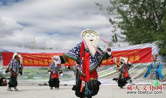 独特的西藏山南古老白面藏戏展现时代魅力