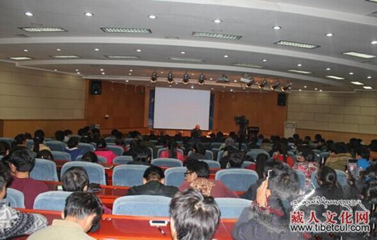 青海师范大学班禅研究院邀著名藏学家陈庆英作讲座