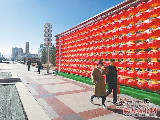 甘肃省甘南州年味渐浓 欢乐草原迎新春