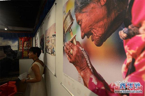“西藏印象——摄影展”近日在美国纽约隆重开幕