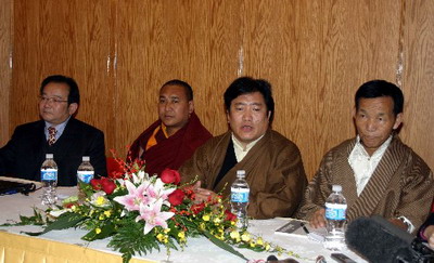 中国藏学家加拿大举行记者会