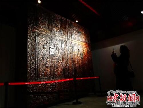 青海最大民间博物馆开馆 现大量乌木艺术品