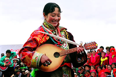 祁连山草原风情文化旅游节举行