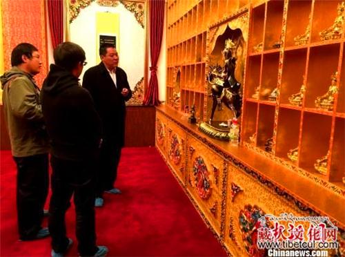 青海岭·格萨尔艺人之家：研究保护传承文化的基地