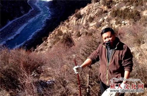 先民的文化遗产 青海称多县新发现多处古岩画群