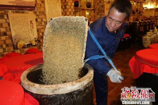 记忆传承 中国青稞酒发祥地渐兴原始酿酒技艺