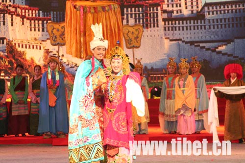 西藏大学藏戏表演专业毕业汇报演出圆满