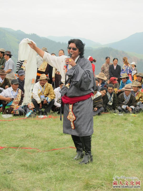 第一届中国情歌藏族拉伊大赛圆满闭幕并举行文艺颁奖会