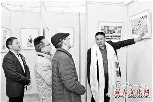 藏族画家万玛仁增水粉画作在青海海北州展出