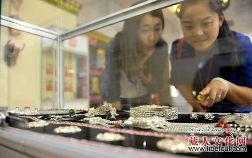 阿坝州非遗活态惊艳“美丽阿坝相约北京”成就展