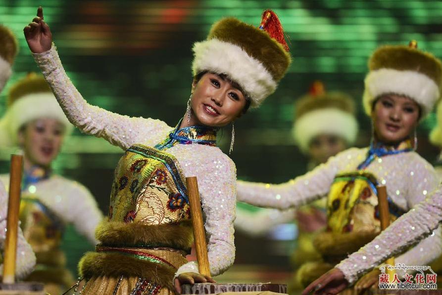 西藏拉萨市春节藏历新年电视联欢会首次带妆彩排