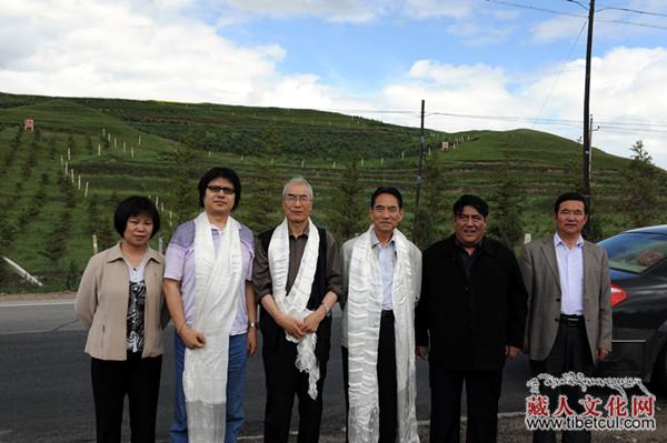 藏人文化发展促进会会长旺秀才丹一行赴甘肃省甘南考察