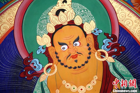 “唐卡的天堂”画家南卡先携弟子赴川作画